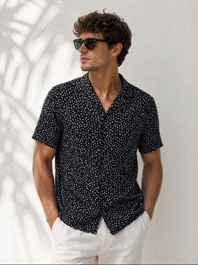 Abercrombie & Fitch Black Button-Down Shirt with White Dot Print